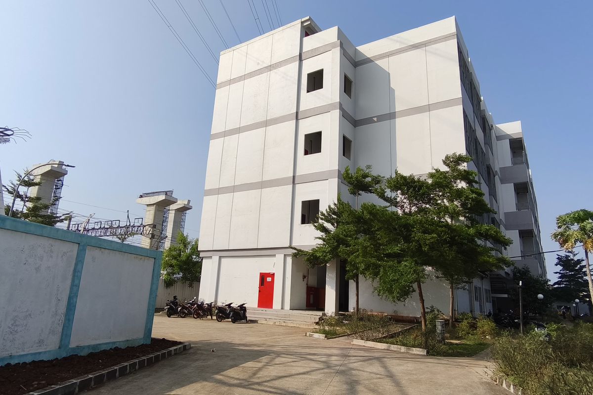 Pemandangan gedung Kampung Susun Bayam yang saat ini telah dihuni oleh warga Kampung Bayam.