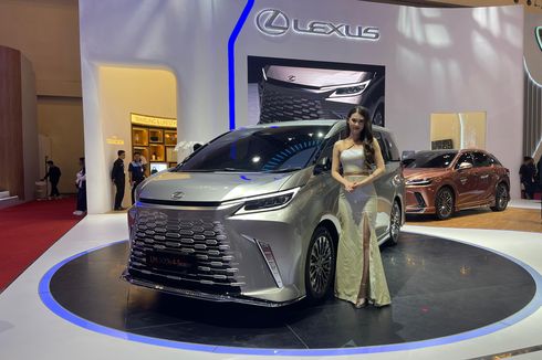 Lexus LM 500h Meluncur di Jakarta Auto Week 2024