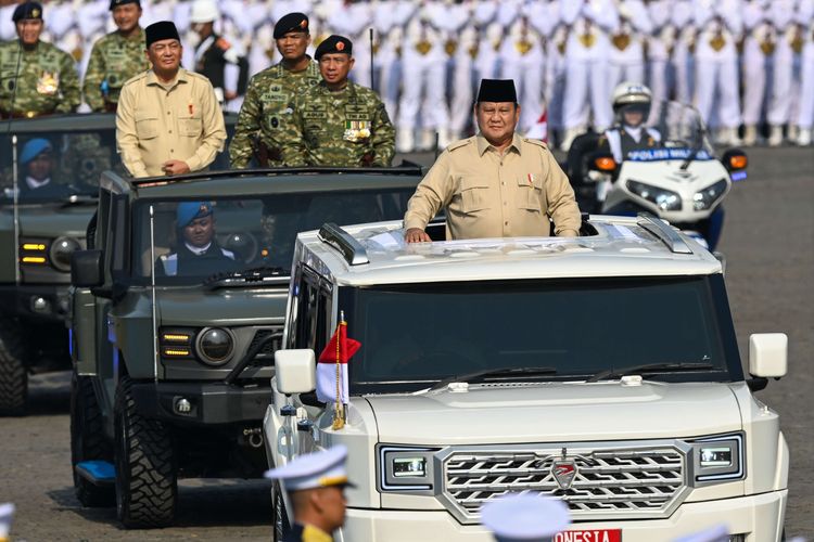 Cerita Prabowo soal Mobil Maung: Bunyi Geledak-geledak hingga Atap Bocor