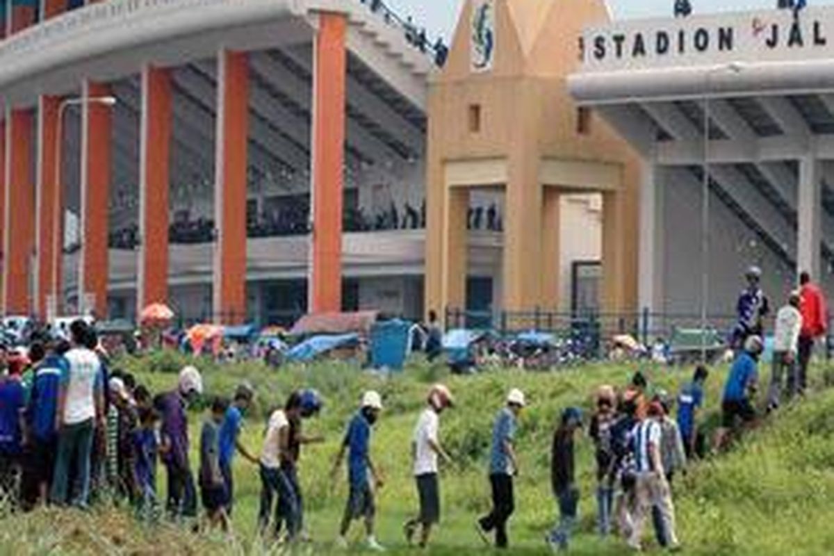 Stadion Jalak Harupat