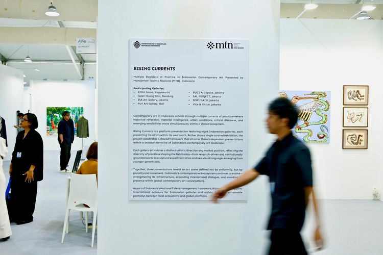 Program Rising Currents yang diinisiasi Kementerian Kebudayaan Republik Indonesia melalui Manajemen Talenta Nasional (MTN) Seni Budaya menjadi jembatan bagi delapan galeri nasional untuk memperkuat posisi di lanskap seni dunia