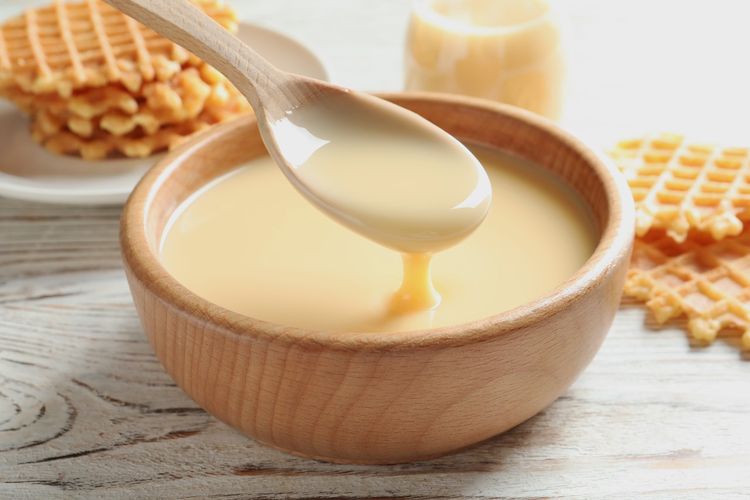 Susu kental manis adalah produk yang dibuat dengan menghilangkan sebagian air.