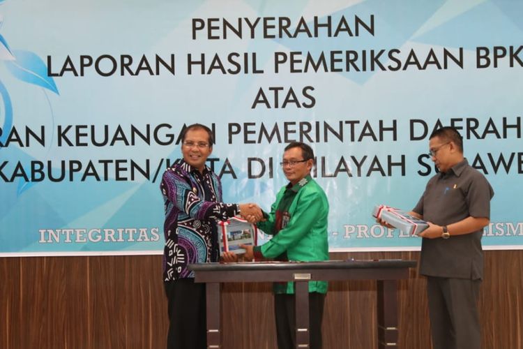 Wali Kota Mohammad Ramdhan Pomanto Makassar Raih WTP 2019