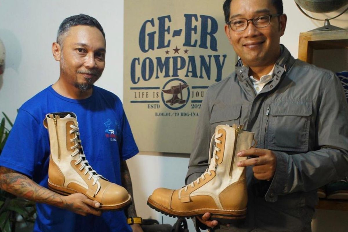 Sepatu hasil kolaborasi Gubernur Jawa Barat Ridwan Kamil dan GR Company.