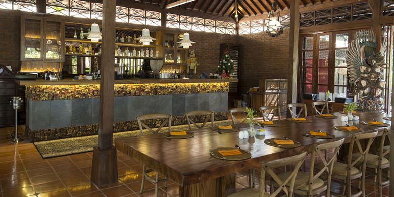 Restoran di Plataran Canggu Bali Resort & Spa, Jalan Pengubugan, Banjar Silayukti, Kuta, Bali.