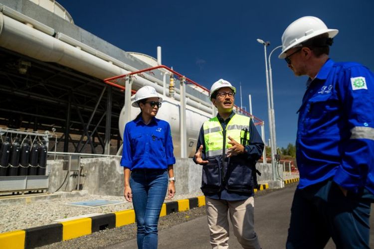 Pembangkit Listrik Tenaga Panas Bumi (PLTP) Ijen berkapasitas 110 megawatt di Bondowoso, Jawa Timur. Infrastruktur ini dikembangkan PT SMI untuk mendukung transisi energi bersih dan pengurangan emisi karbon nasional. 