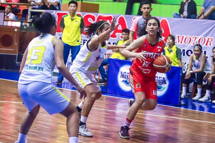 Pada seri ketiga Srikandi Cup 2018-2019, GMC Cirebon kalahkan Flying Wheel Makassar 55-52 di GOR Sahabat Semarang, Selasa (2/4/2019).