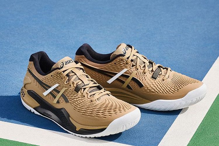 Sepatu Asics Resolution 9 limited edition kolaborasi dengan Hugo Boss