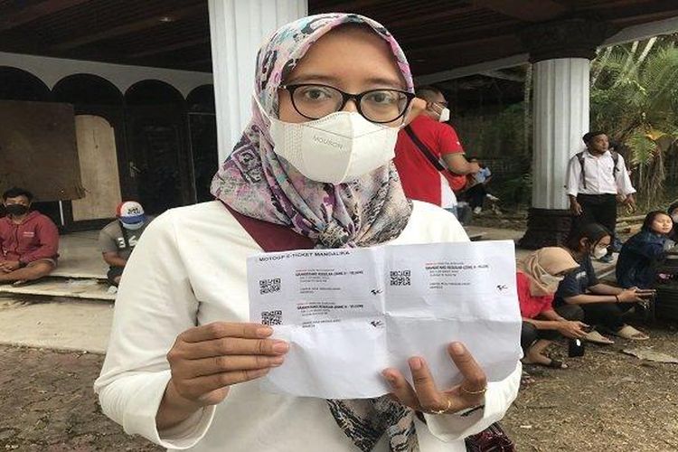 Dian mengaku ditipu saat membeli tiket MotoGP (Tribun Lombok/Patayatul Wahidah)