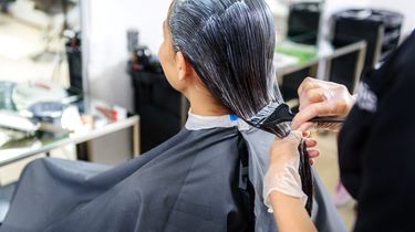 Tips Memilih Warna Rambut Sesuai Skin Tone Menurut Hairdresser