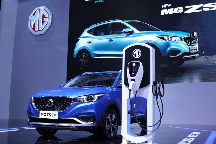 Ilustrasi MG ZS EV di IIMS Hybrid 2021