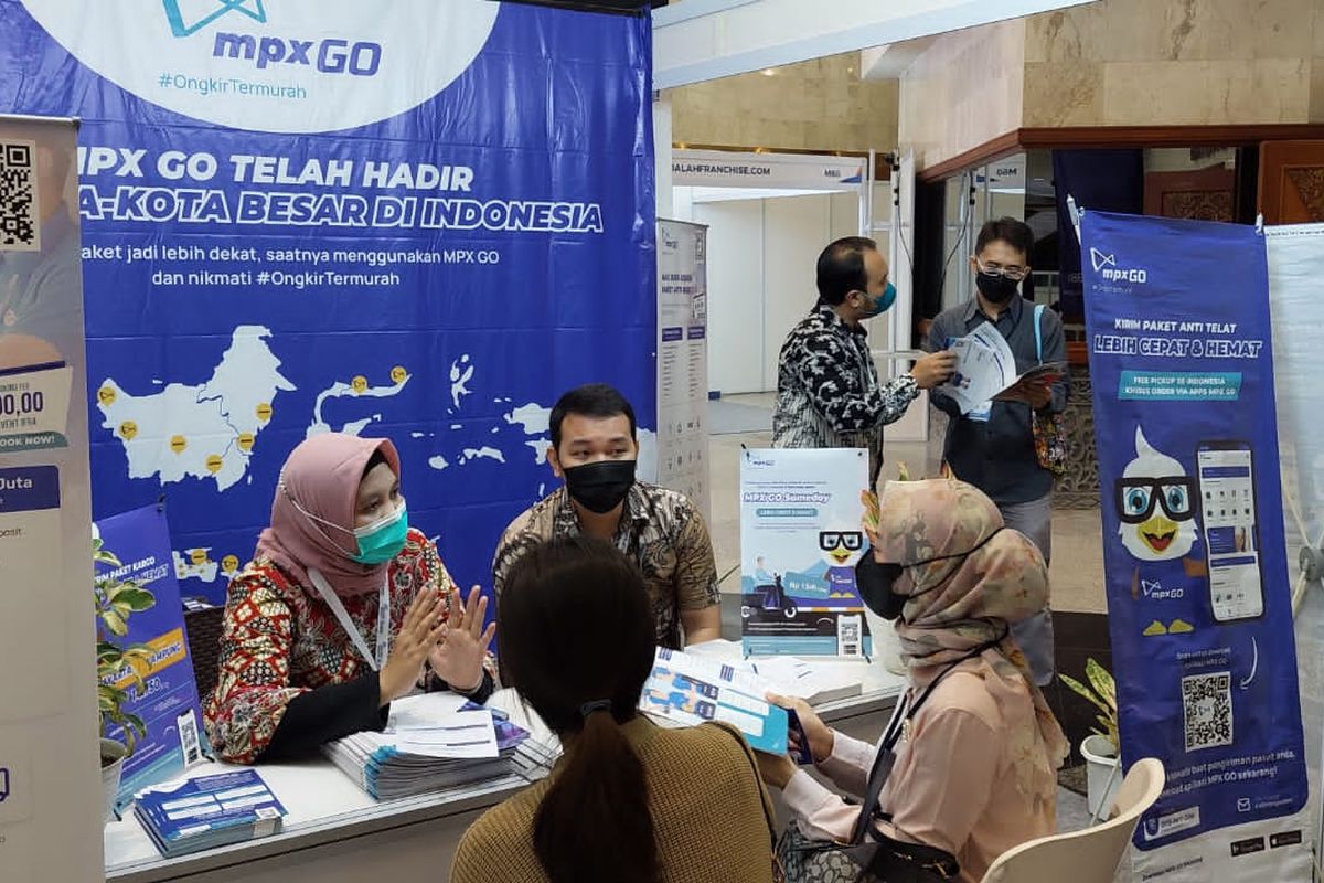 Booth MPX GO pada event “The 20th IFRA Hybrid Business Expo, In Conjunction with ILE 2002”