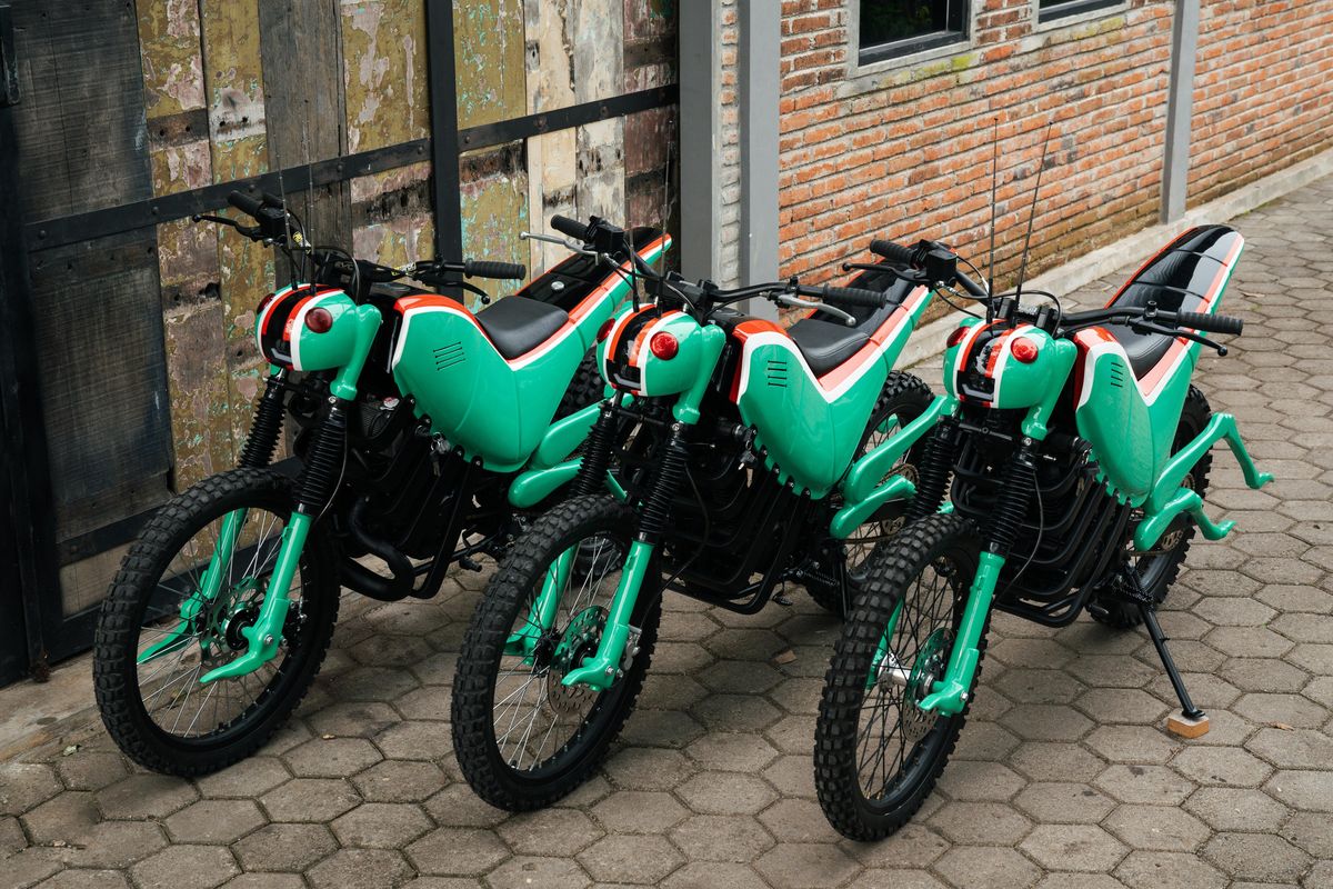 Modifikasi motor Kamen Rider oleh Bengkel Enggal Modified 