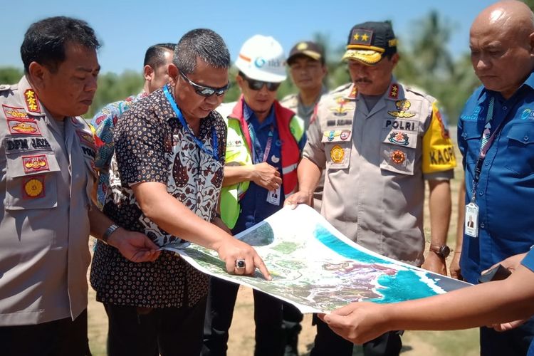 Polda NTB menjamin keamanan pembangunan sirkuit MotoGP Mandalika di Lombok Tengah, NTB.
