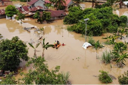 Gubernur Riau Minta Petugas Antar Makanan Buka dan Sahur untuk Korban Banjir Pekanbaru