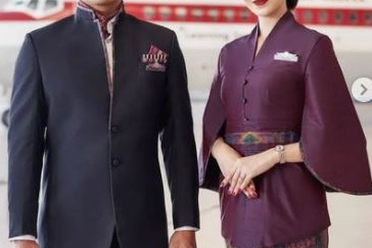 Seragam pramugari dan pramugara Garuda Indonesia rancangan Didiet Maulana