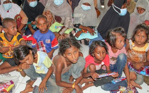 Indonesia Provides Temporary Shelter to 99 Rohingya Refugees in Aceh
