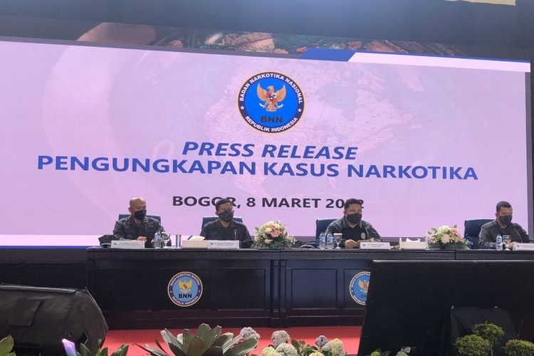 Suasana konferensi pers Badan Narkotika Nasional Republik Indonesia (BNN RI) di Lido, Kabupaten Bogor, Jawa Barat, Selasa (8/3/2022). 