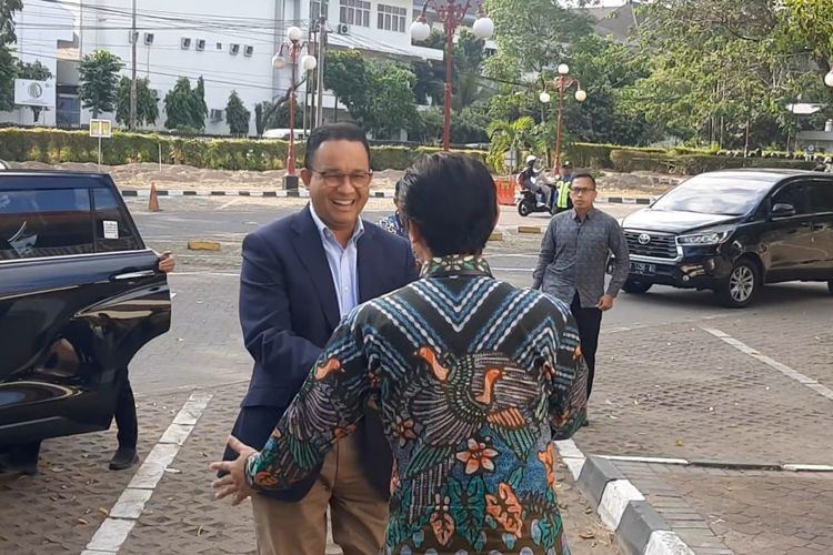 Bakal Calon Presiden (Bacapres) Anies Baswedan tiba di Grha Sabha Pramana Universitas Gadjah Mada (UGM), Selasa (19/9/2023).