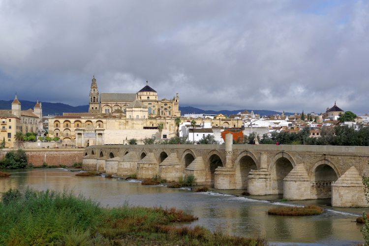 Kota Kordoba, Spanyol merupakan kota kelahiran ulama Imam Al-Qurthubi
