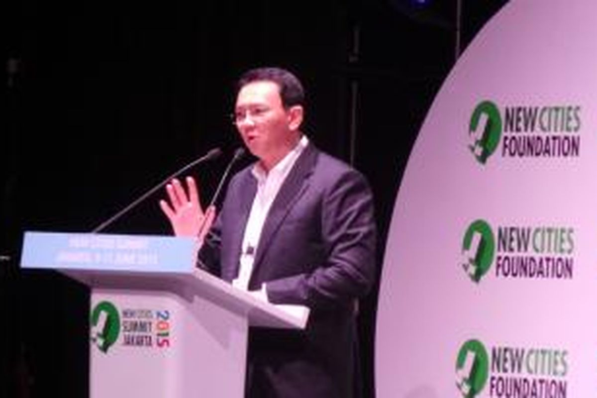 Gubernur DKI Jakarta Basuki Tjahaja Purnama saat membuka forum diskusi New Cities Summit, di Ciputra Artpreneur, Jakarta, Selasa (9/6/2015). 