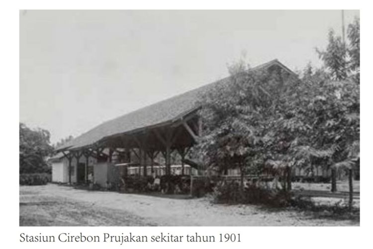 Foto Stasiun Cirebon Prujakan pada kurun waktu tahun 1901 berdasarkan Dokumentasi Unit Heritage PT KAI, yang diterima Kompas.com melalui Manager Humas Daop III Cirebon, Ayep Hanapi, pada Sabtu (28/1/2023)