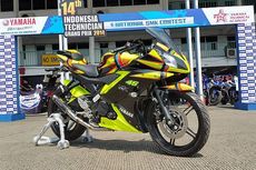 Tanda Tangan Rossi di Yamaha R15