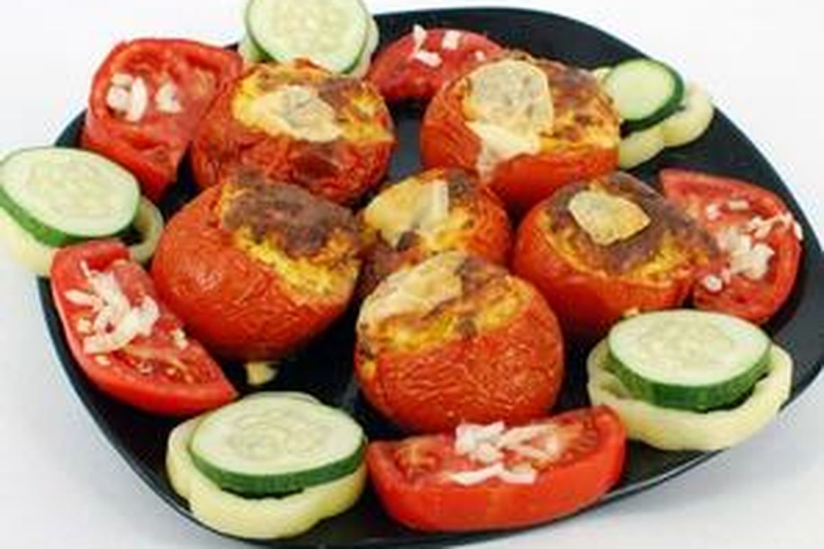 Tomat mengandung lycopene yang dipercaya mampu memberikan rasa kenyang.