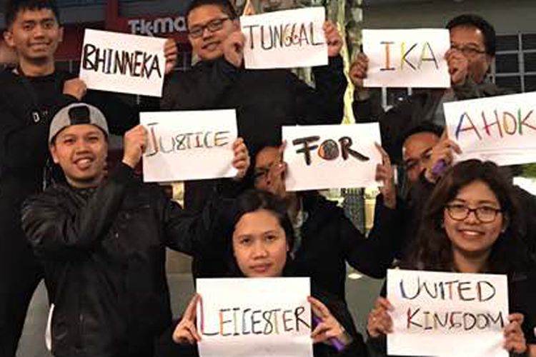 Mahasiswa Indonesia yang menuntut ilmu di Kota Leicester, Inggris turut menggelar aksi damai, dengan doa bersama untuk memberikan dukungan kepada Gubernur DKI Jakarta non aktif Basuki Tjahaja Purnama. Acara ini berlangsung pada Sabtu malam waktu setempat.