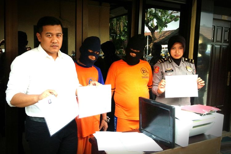 Bikin KK dan KTP Palsu untuk Ajukan Kredit, 2 Pria Diringkus Polisi