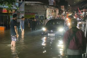 Akses Bintaro-Pondok Aren Terputus Imbas Banjir di Jalan Ceger Raya