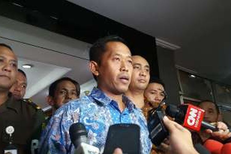 Kepala Kepala Seksi Penerangan Hukum Kejati DKI Jakarta, Waluyo di kantornya, Jumat (1/4/2016)