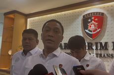 Tangan Terikat Kabel Ties, Buron Kasus Sabu Rp 5 T Dewi Astutik Tiba di RI