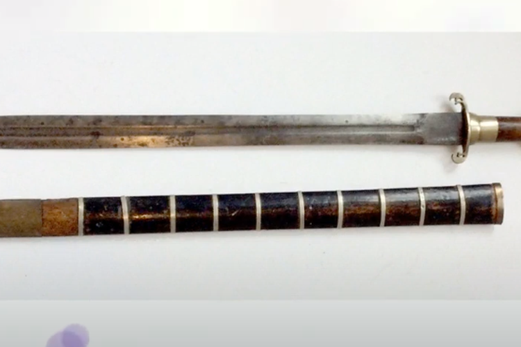 [Tangkapan Layar] senjata tradisional Pedang Jenawi, Riau