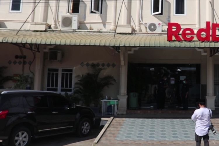 Sebuah Bangunan hotel di kawasan Lamlangan dijadikan lokasi isolasi mandiri bagi warga kota atau sedang berada di Banda Aceh yang memiliki positif terpapar Covid-19, namun tidak memilliki lokasi isolasi mandiri sendiri.