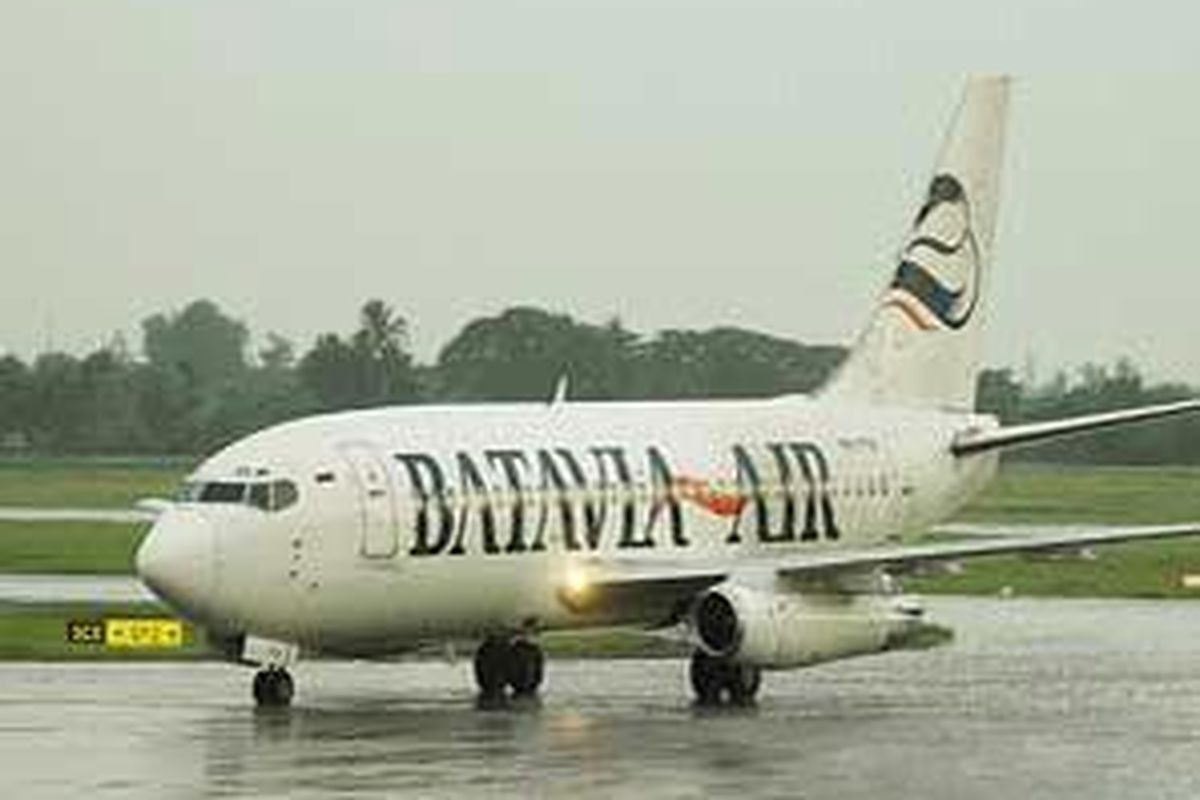 Pesawat Boeing 737-200 Batavia Air.