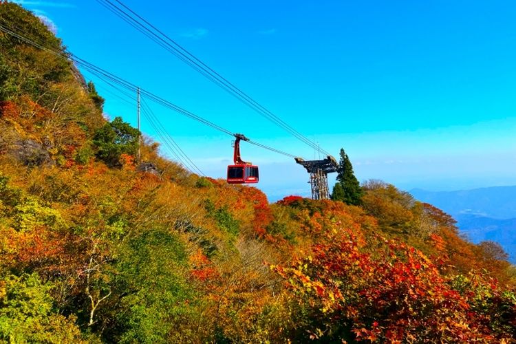 Kereta gantung di Gunung Tsukuba, Prefektur Ibaraki, Jepang. 