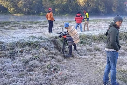 Di Balik Indahnya Embun Es di Ranupane, Petani Terancam Gagal Panen