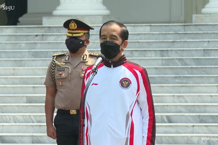 Foto tangkapan layar YouTube Sekretariat Presiden: Presiden Joko Widodo memimpin pelepasan kontingen Indonesia untuk Olimpiade Tokyo 2021 di Istana Merdeka, Jakarta, Kamis (8/7/2021). 