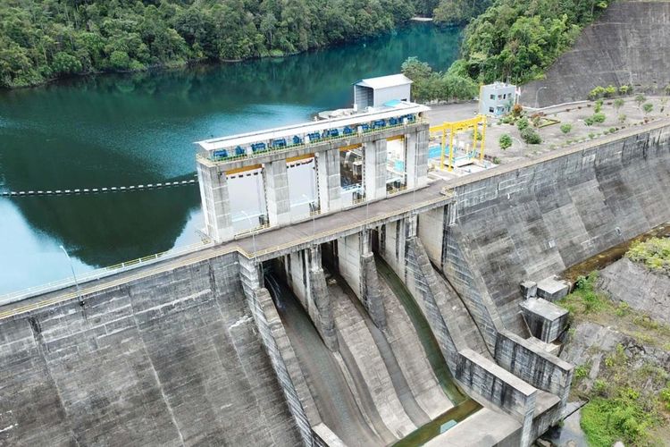 Tampak Pembangkit Listrik Tenaga Air (PLTA) Sipansihaporas berkapasitas 50 megawatt (MW) yang berlokasi di Desa Husor, Desa Sibuluan, dan Desa Sihaporas, Kabupaten Tapanuli Tengah. Pembangkit hijau ini memanfaatkan potensi air di kawasan pegunungan dan menjadi salah satu penopang sistem kelistrikan Sumatera Utara.