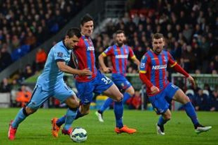 Penampilan penyerang Manchester City, Sergio Aguero, saat melawan Crystal Palace, pada pertandingan lanjutan Premier League, Senin atau Selasa (7/4/2015) dini hari WIB. 