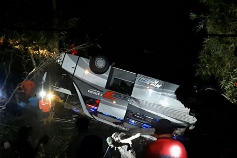 Dinkes Subang: 23 Tewas Kecelakaan Bus Masuk Jurang, 6 Masih Terjepit