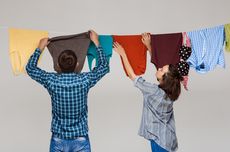 Lakukan 4 Hal Ini agar Pakaian yang Dijemur di Dalam Rumah Tak Bau