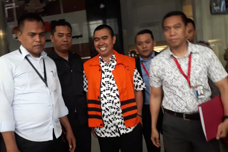 Komisi Pemberantasan Korupsi menahan Wali Kota Malang Moch Anton, Selasa (27/3/2018).