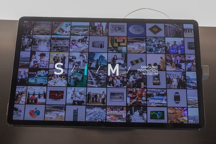 Selamat datang di Samsung Innovation Museum.