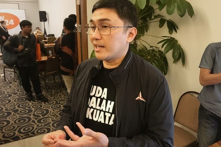 Koordinator Juru Bicara Partai Demokrat Herzaky Mahendra Putra di kawasan Menteng, Jakarta, Rabu (15/3/2023). 