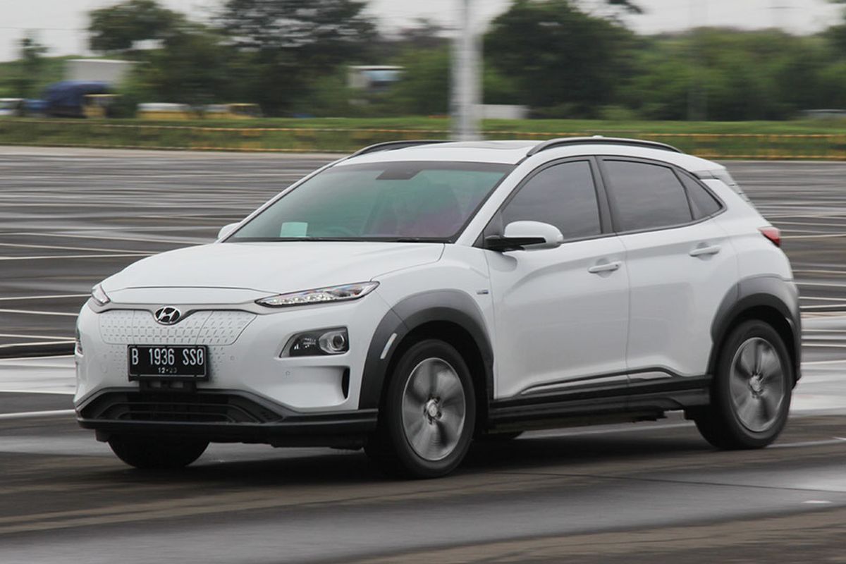 Review Hyundai Kona Electric. SUV berpenggerak listrik dari Hyundai dengan banderol Rp 600 juta-an