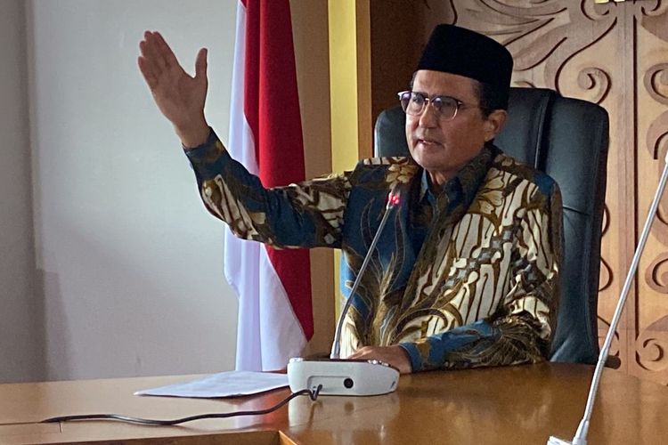 Wakil Ketua MPR Fadel Muhammad dalam konferensi pers soal Ditjen Pajak di Kompleks Parlemen Senayan, Jakarta, Jumat (17/3/2023).