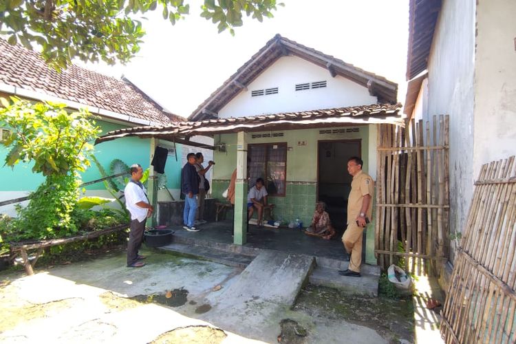 Rumah Mbah Rukmi di Tulungagung.