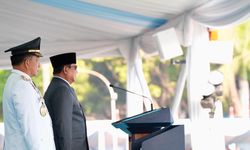 Mendagri Tito Dampingi Presiden Prabowo Lantik 1.204 Pamong Praja Muda IPDN